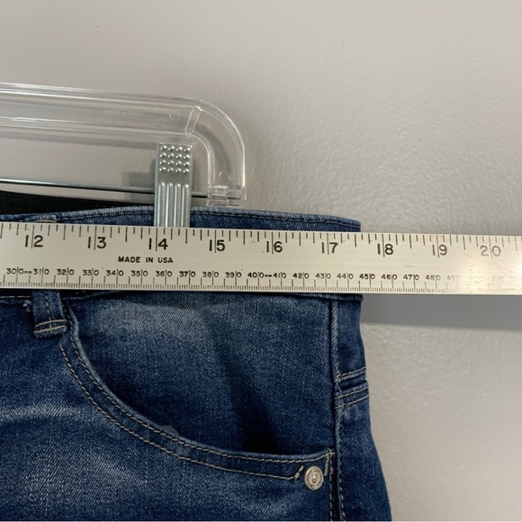 Democracy “Ab” Solution blue jean #B1965QNSH w‎ asymmetrical hem. EUC Size 16 - Picture 9 of 14